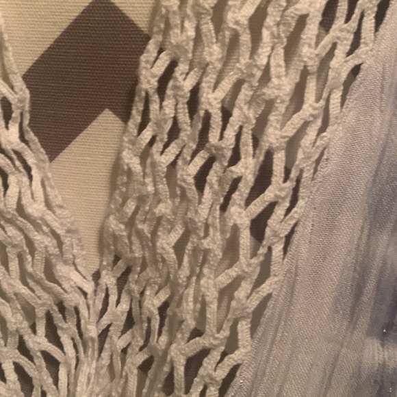 Beach cover up by Blue Island Beach. - Picture 4 of 5